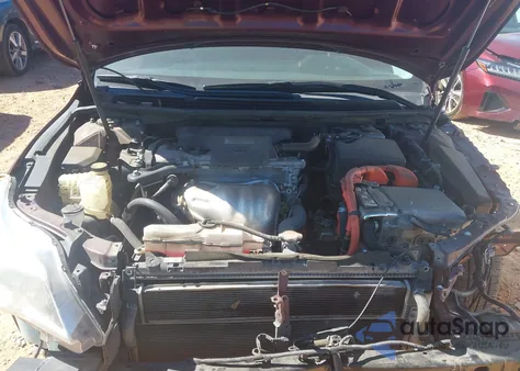 2016 Toyota Avalon Hybrid Limited from USA, damaged, VIN 4T1BD1EB4GU051237